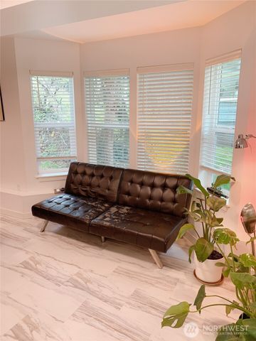 826 N Garden Street, Bellingham, WA 98225