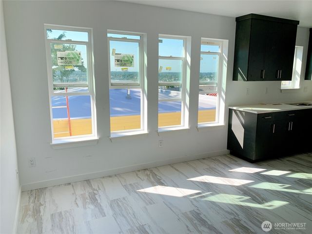 826 N Garden Street, Bellingham, WA 98225