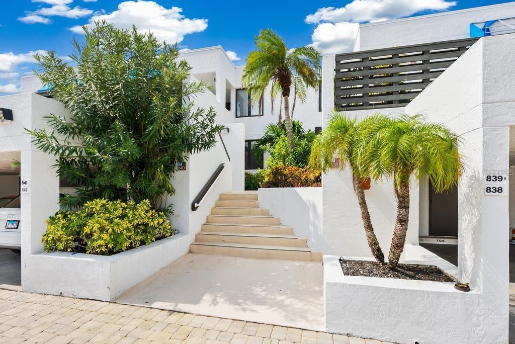 840 BAYPORT WAY 840, Longboat Key, FL 34228