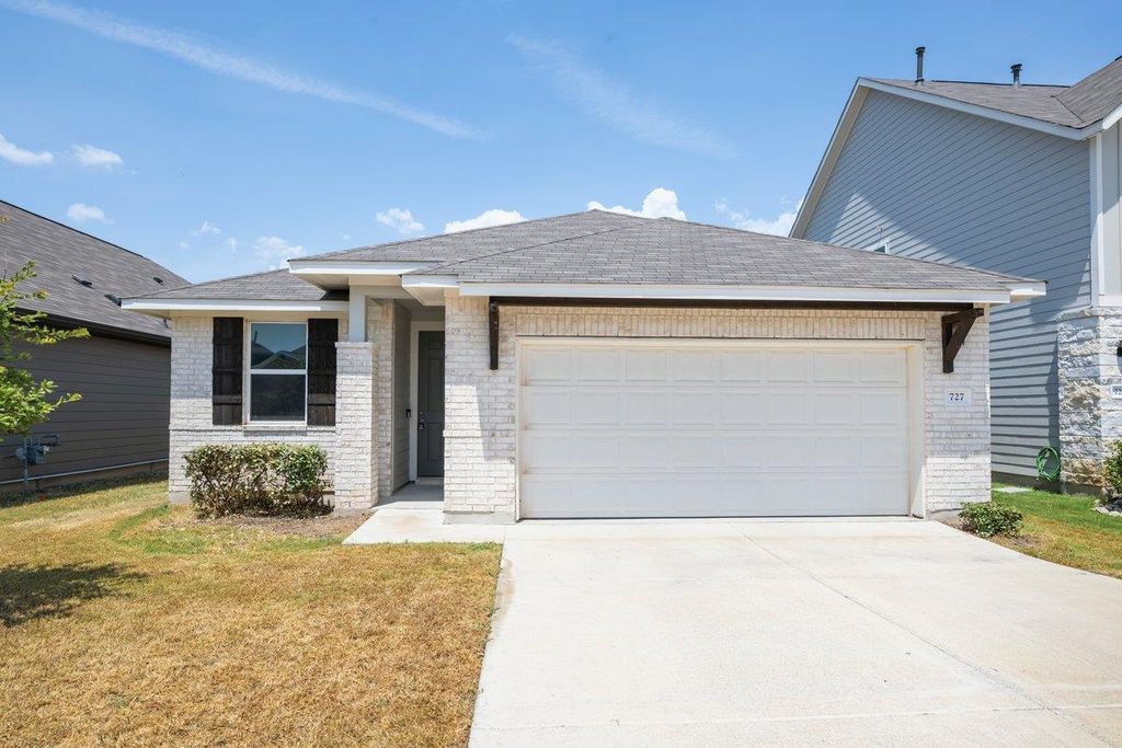 727 Gray Fox LOOP, Hutto, TX 78634