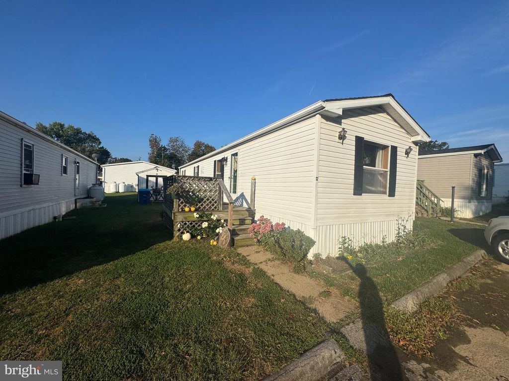12 VINTAGE LN, Honey Brook, PA 19344