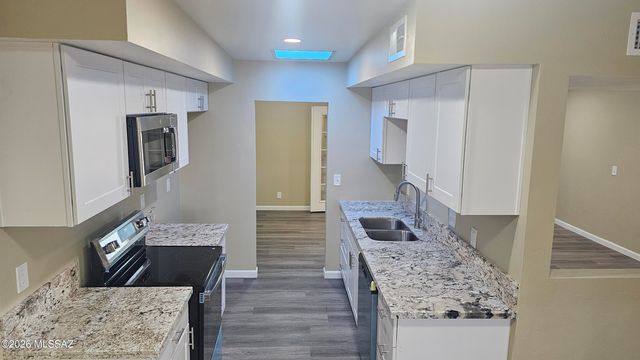 1152 S Alpine Circle, Green Valley, AZ 85614