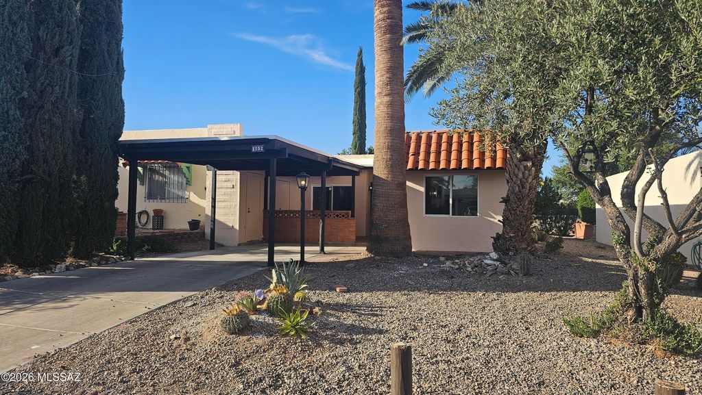 1152 S Alpine Circle, Green Valley, AZ 85614