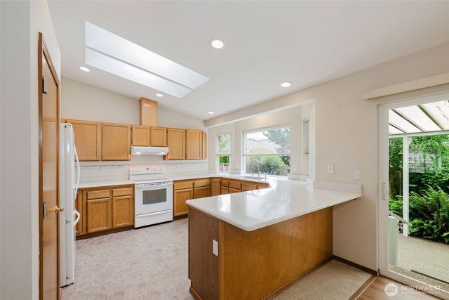 6003 60th Loop SE, Lacey, WA 98513