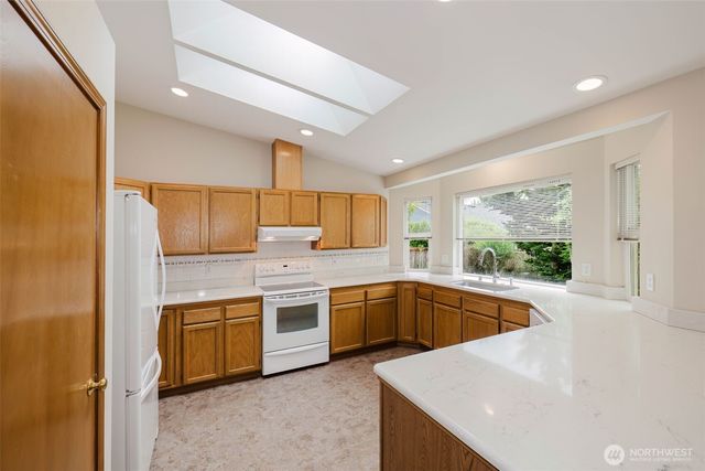 6003 60th Loop SE, Lacey, WA 98513