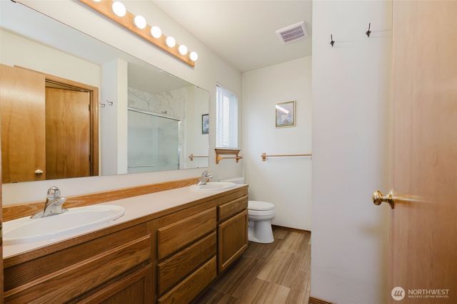 6003 60th Loop SE, Lacey, WA 98513