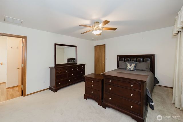 6003 60th Loop SE, Lacey, WA 98513