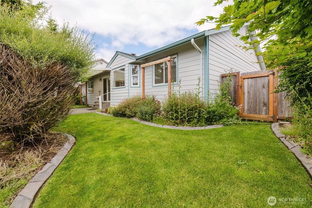 6003 60th Loop SE, Lacey, WA 98513