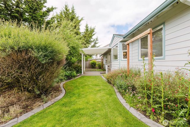 6003 60th Loop SE, Lacey, WA 98513