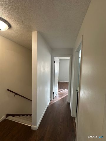 39 Horton Hill Road 7C, Naugatuck, CT 06770