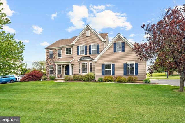17 ALLSMEER DR, West Grove, PA 19390