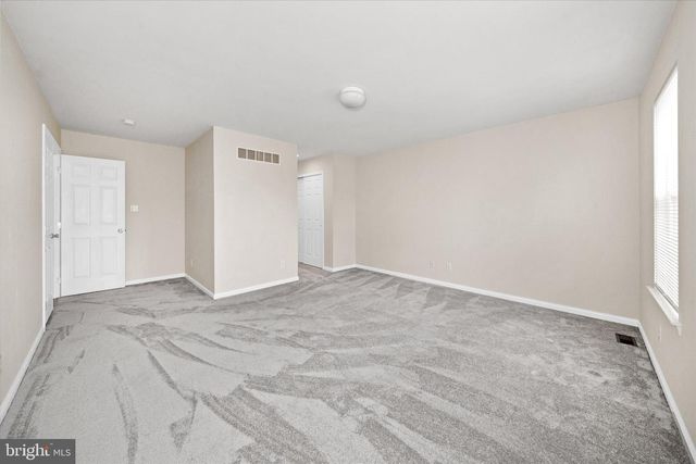 17 ALLSMEER DR, West Grove, PA 19390