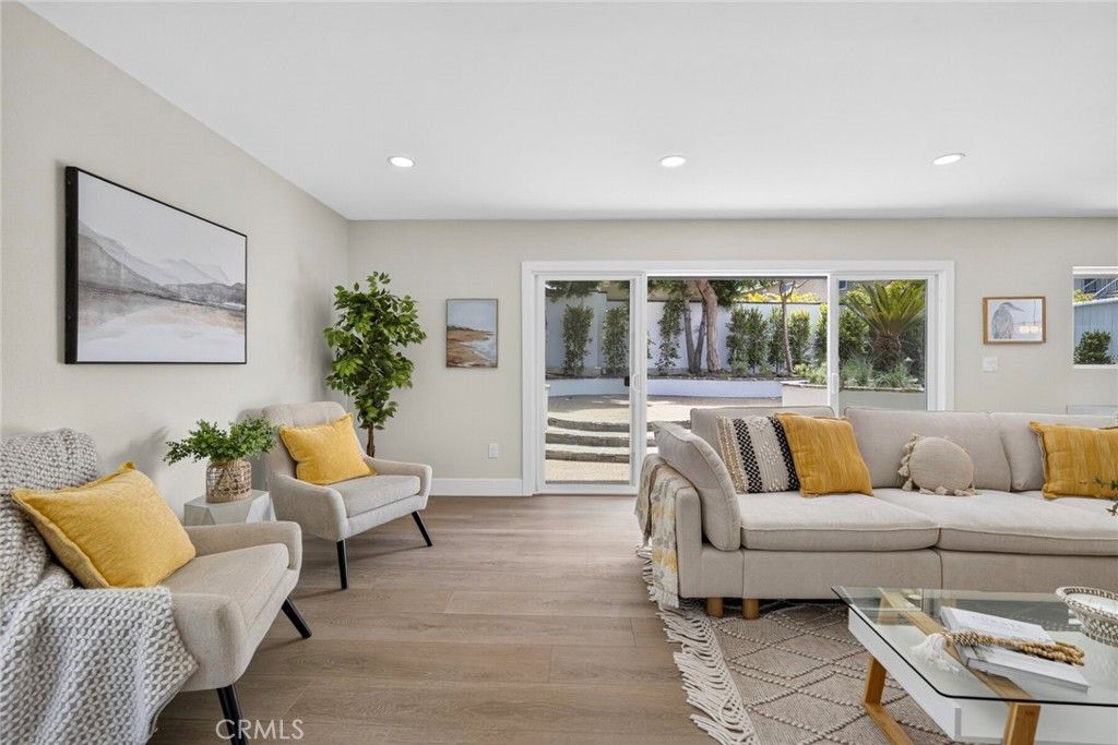 Image 12 of property listing at 26966 Calle Dolores, Dana Point, CA 92624