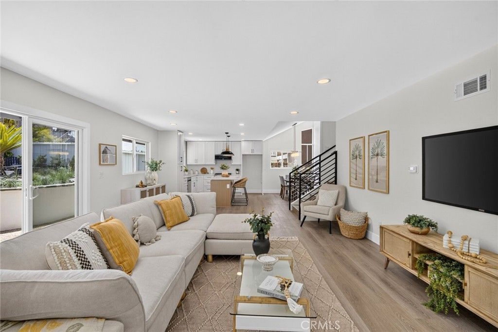 Image 13 of property listing at 26966 Calle Dolores, Dana Point, CA 92624