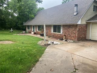 2809 Dogwood Drive, Edmond, OK 73013