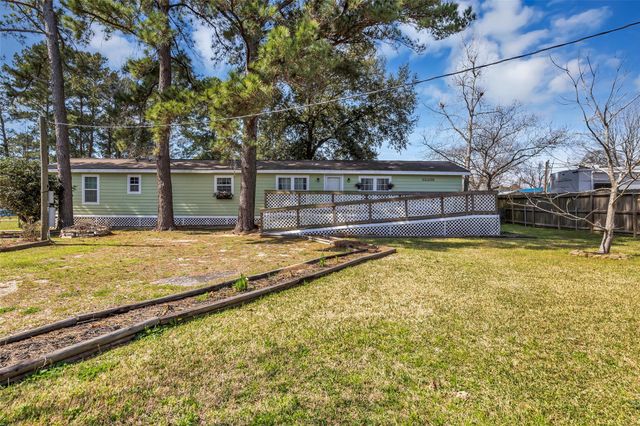 21138 Willow Street, New Caney, TX 77357