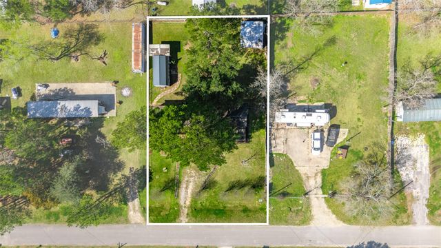 21138 Willow Street, New Caney, TX 77357