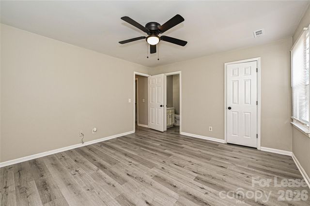 6156 Meadow Rose Lane, Charlotte, NC 28215