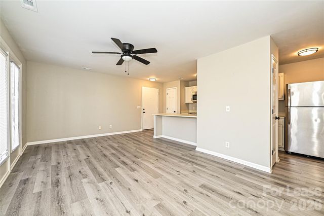 6156 Meadow Rose Lane, Charlotte, NC 28215