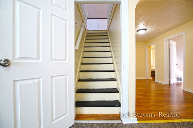 694 E Isabella Avenue, Muskegon, MI 49442