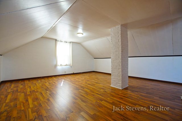 694 E Isabella Avenue, Muskegon, MI 49442