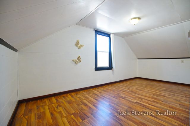 694 E Isabella Avenue, Muskegon, MI 49442