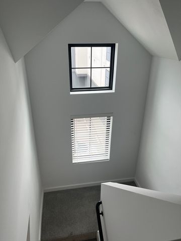 194 Rumford Avenue 1, Mansfield, MA 02048