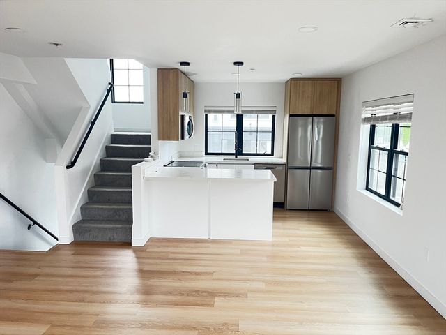 194 Rumford Avenue 1, Mansfield, MA 02048