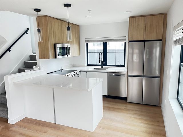 194 Rumford Avenue 1, Mansfield, MA 02048