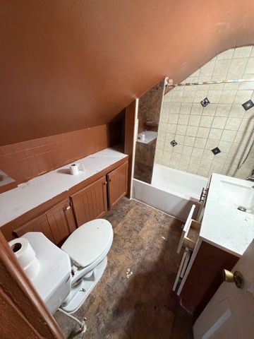 21 Sheraton Drive, Greece, NY 14616