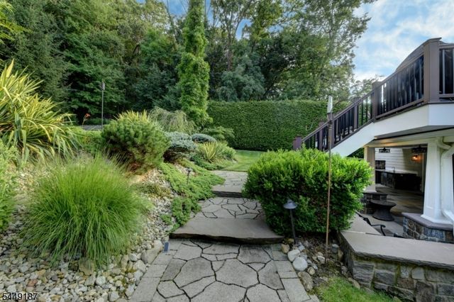 30 The Glen, Cedar Grove Twp., NJ 07009