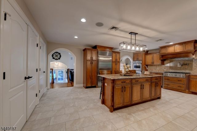 30 The Glen, Cedar Grove Twp., NJ 07009