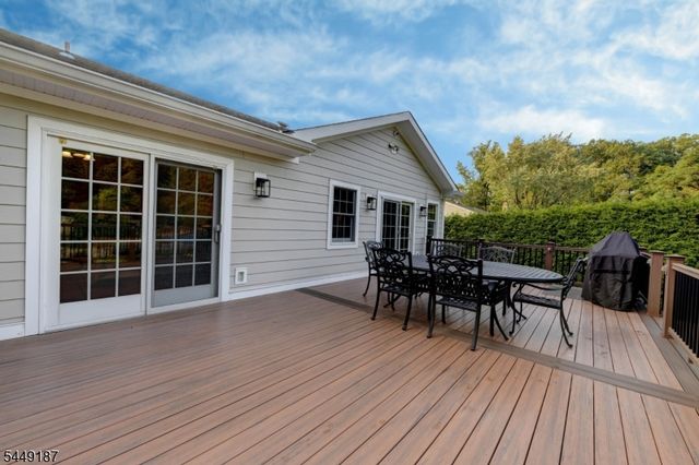 30 The Glen, Cedar Grove Twp., NJ 07009