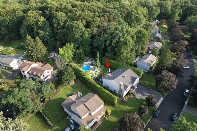 30 The Glen, Cedar Grove Twp., NJ 07009