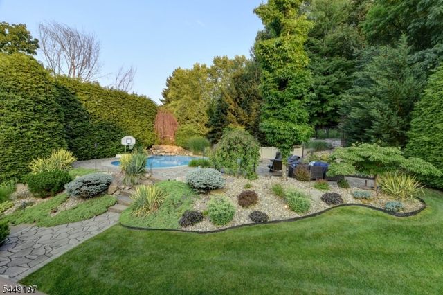30 The Glen, Cedar Grove Twp., NJ 07009