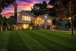 30 The Glen, Cedar Grove Twp., NJ 07009