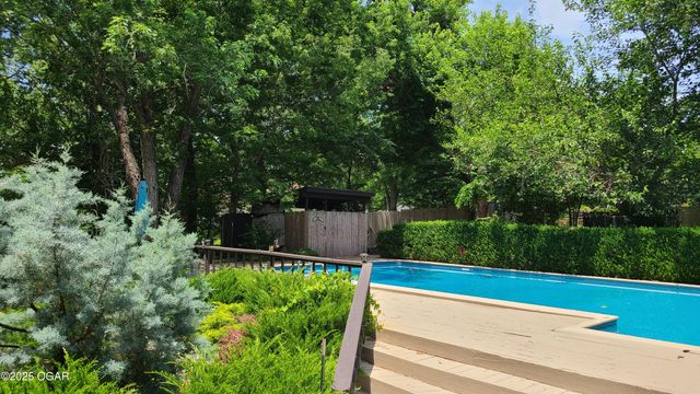 2007 E 47th Street, Joplin, MO 64804