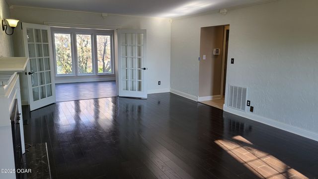 2007 E 47th Street, Joplin, MO 64804