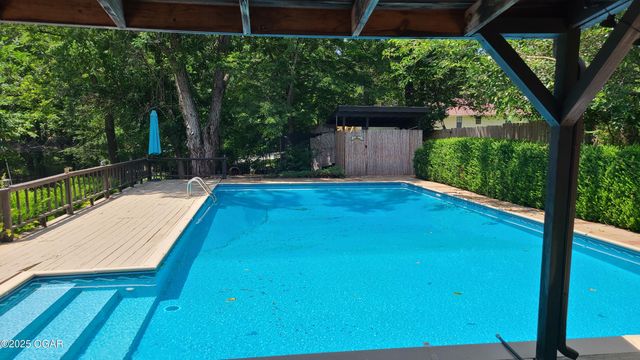 2007 E 47th Street, Joplin, MO 64804