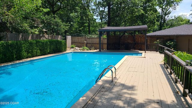 2007 E 47th Street, Joplin, MO 64804