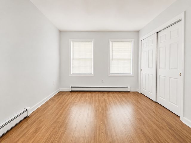 438 Plantation St 438, Worcester, MA 01605