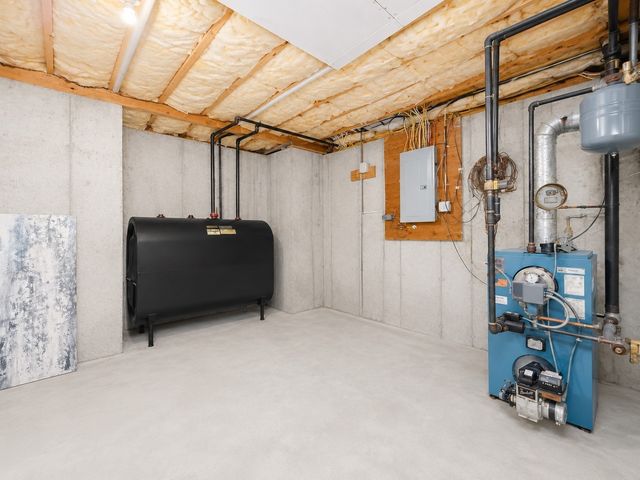 438 Plantation St 438, Worcester, MA 01605