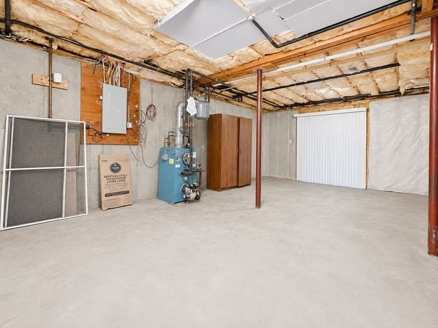 438 Plantation St 438, Worcester, MA 01605