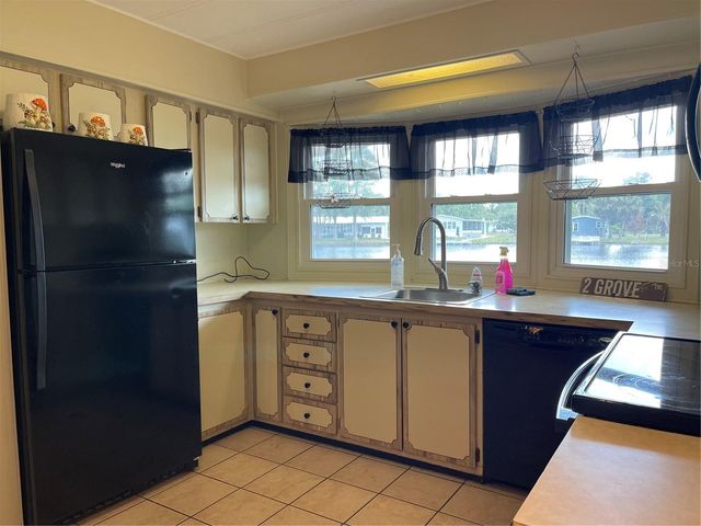 2 GROVE TRAIL, Wildwood, FL 34785