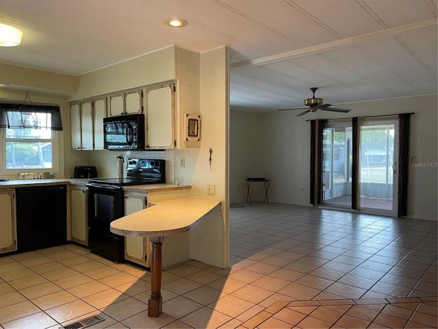 2 GROVE TRAIL, Wildwood, FL 34785