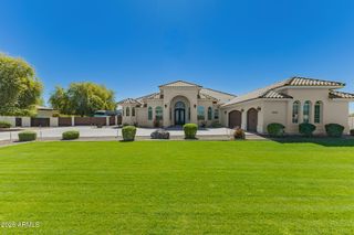10145 W LARIAT Lane 1, Peoria, AZ 85383