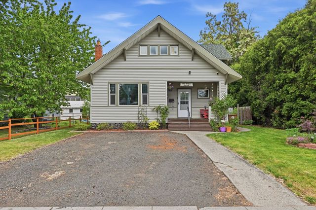 1018 W Grace Ave, Spokane, WA 99205