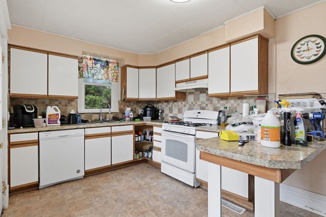 1018 W Grace Ave, Spokane, WA 99205