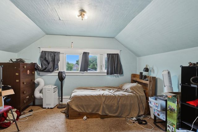 1018 W Grace Ave, Spokane, WA 99205
