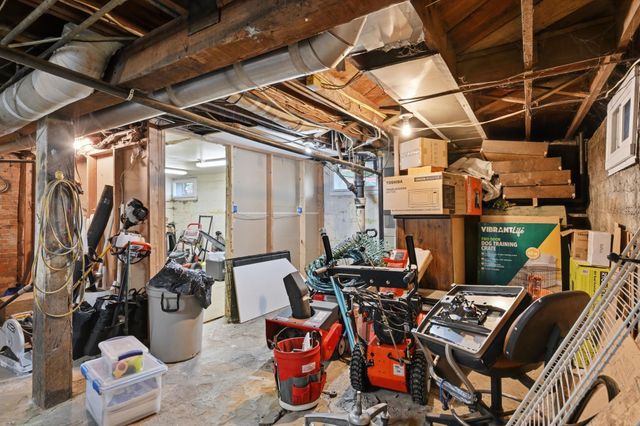 1018 W Grace Ave, Spokane, WA 99205